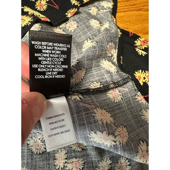 Torrid Rayon Slub Peasant Long Sleeve Top Black Yellow Daisy Flower Print Sz 1X - Picture 8 of 9